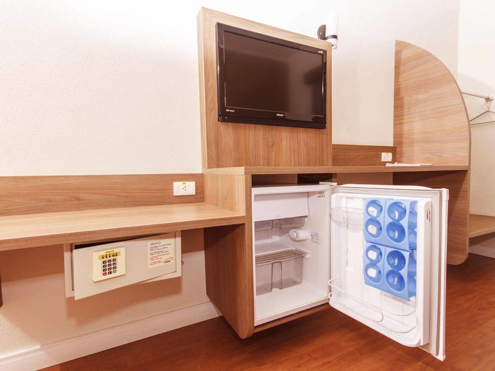 Hotel 10 Ponta Grossa 3*
